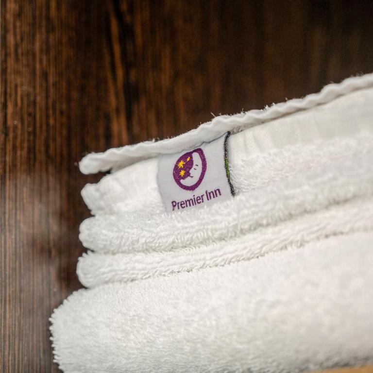 Premier Inn Nürnberg City Opernhaus - Standard Dreibettzimmer - 8