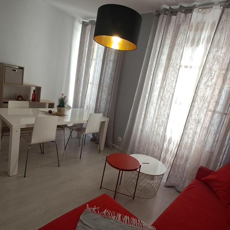 Nest Style Navas - Two-Bedroom Apartment - 10