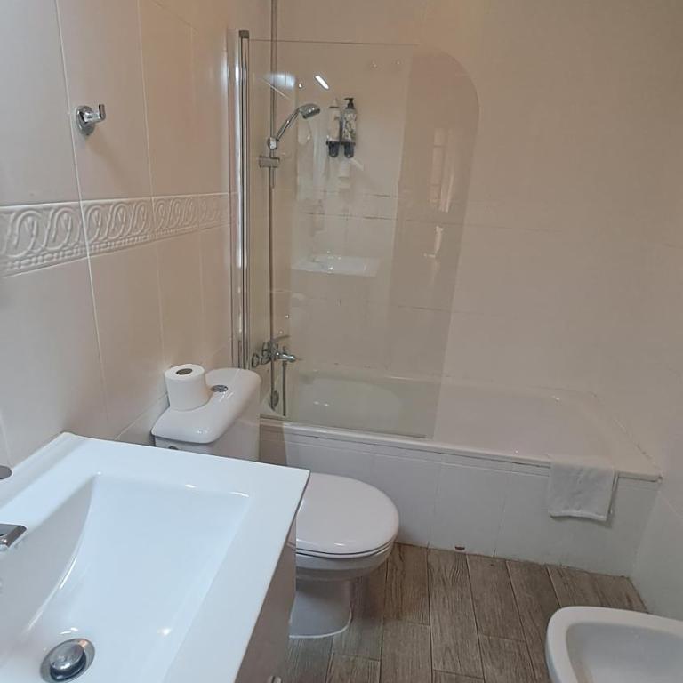 Nest Style Navas - Two-Bedroom Apartment - 13