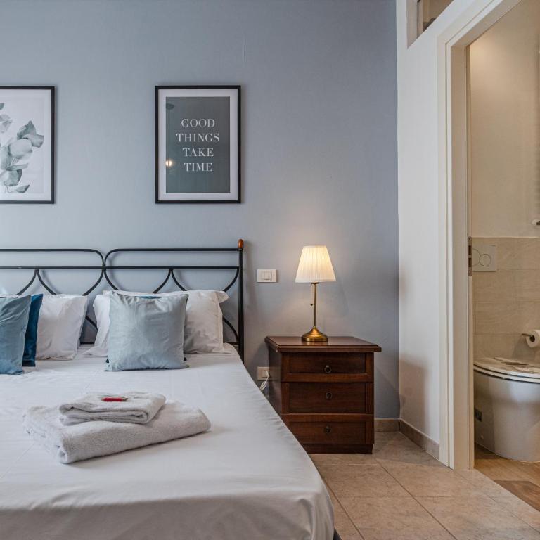 Cozy Scacciapensieri - Two-Bedroom Apartment - 19