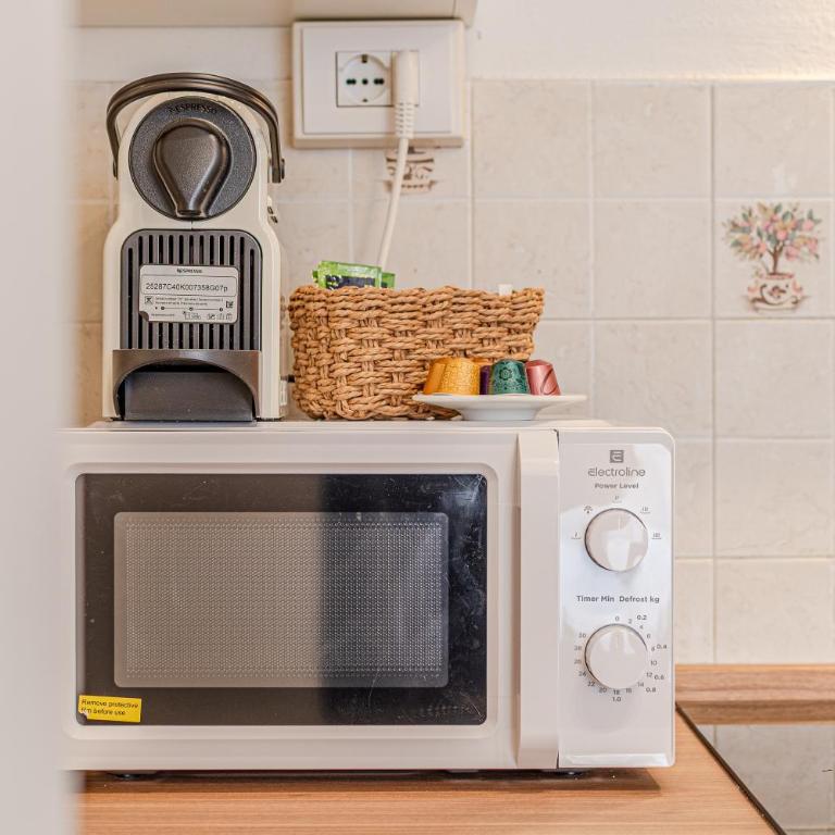 Cozy Scacciapensieri - Two-Bedroom Apartment - 21