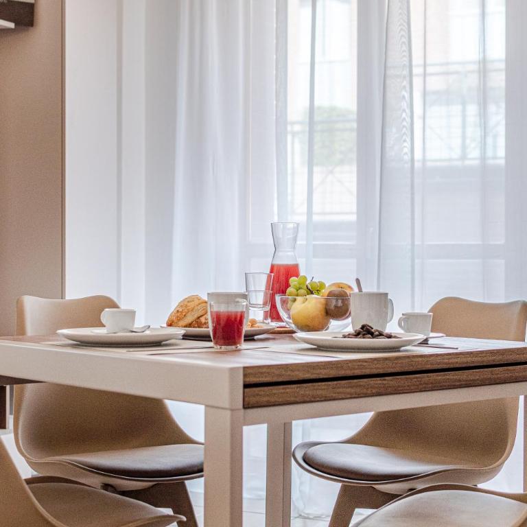 Cozy Scacciapensieri - Two-Bedroom Apartment - 41