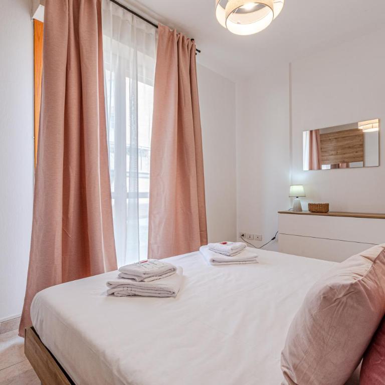 Cozy Scacciapensieri - Two-Bedroom Apartment - 45