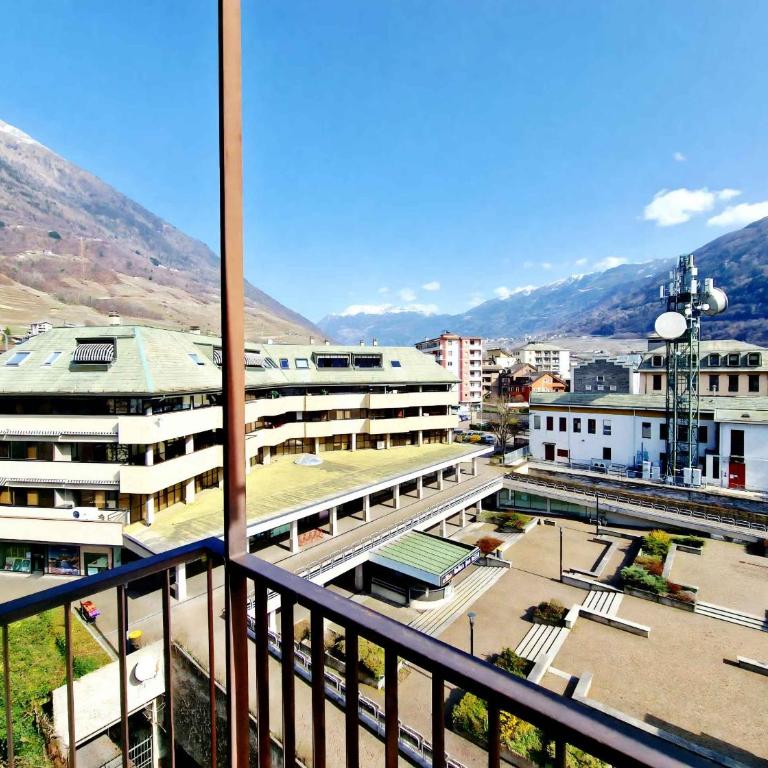 PASSENGERS STOP - ONE MINUTE TRAINS STATIONS - Tirano center - Apartamento Superior de 1 dormitorio con balcón - 9
