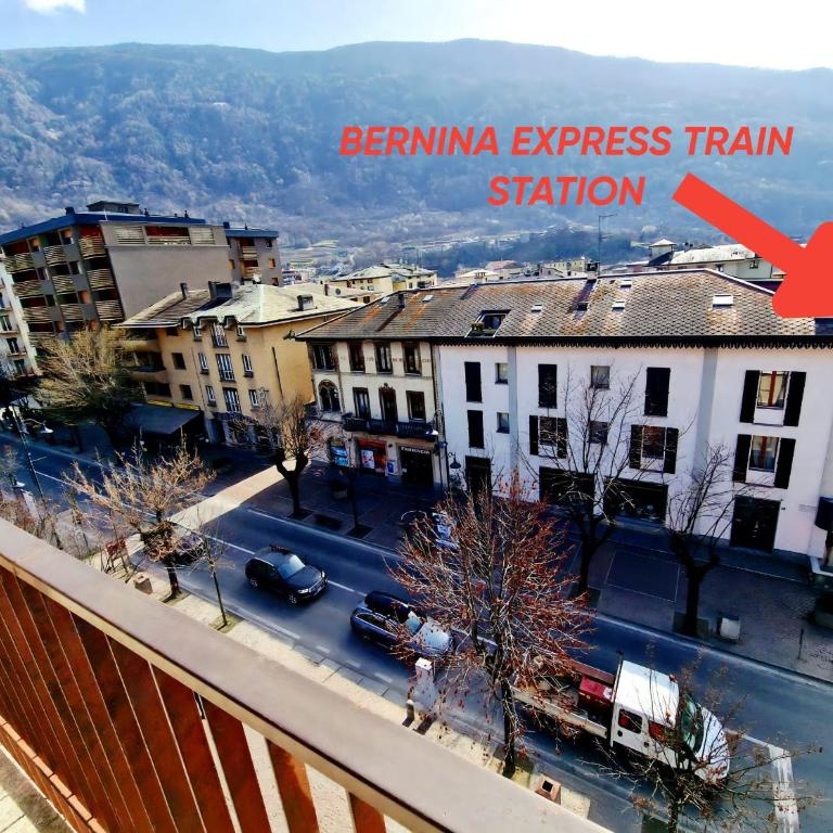 PASSENGERS STOP - ONE MINUTE TRAINS STATIONS - Tirano center - Apartamento Superior de 1 dormitorio con balcón - 3