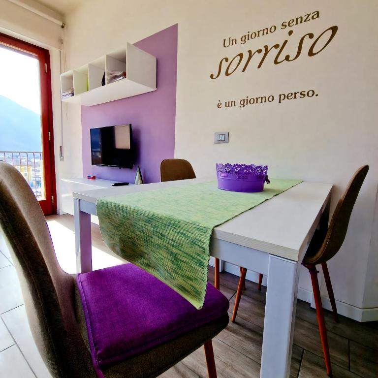 PASSENGERS STOP - ONE MINUTE TRAINS STATIONS - Tirano center - Apartamento Superior de 1 dormitorio con balcón - 1