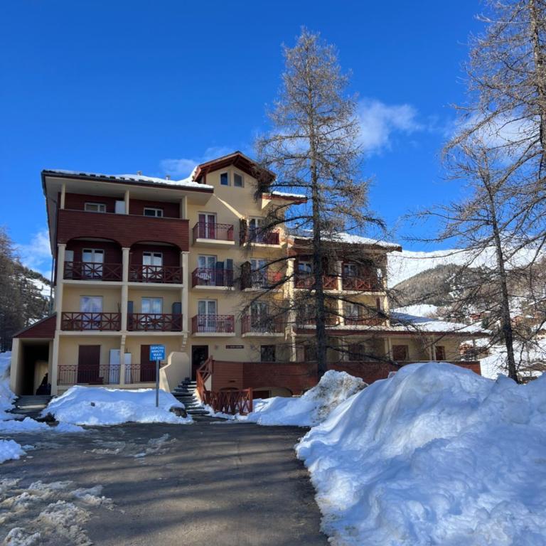 Studio Cosy centre station Parking gratuit - Appartement 2 Chambres - 24