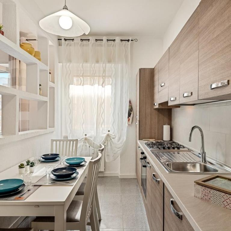 Souvenir Apartment - One-Bedroom Apartment - 6