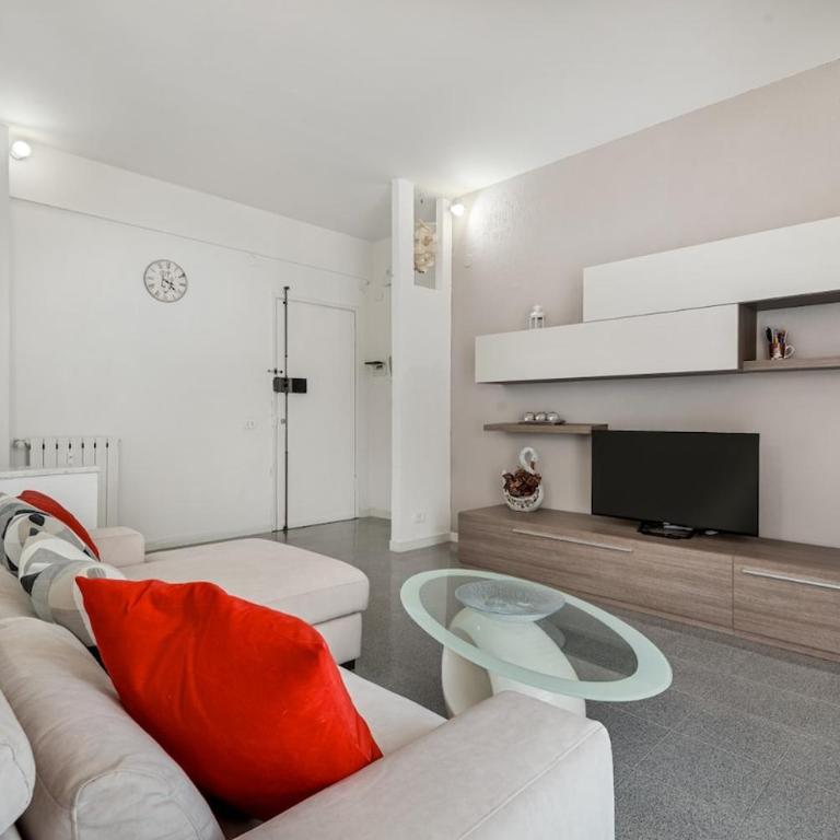 Souvenir Apartment - One-Bedroom Apartment - 8