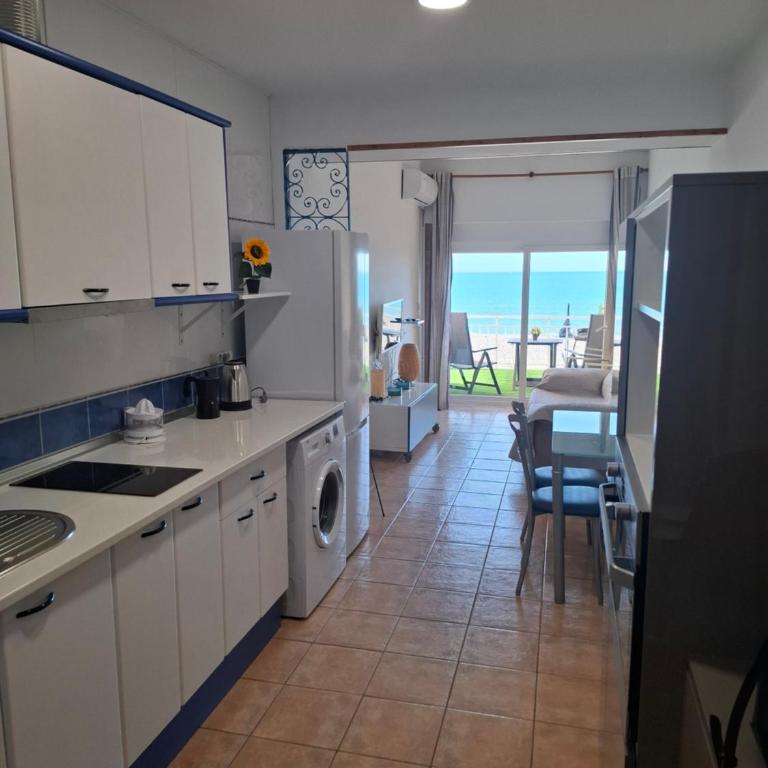 Apartamento en Primera Línea de Playa de La Carihuela - Apartamento de 1 dormitorio - 12