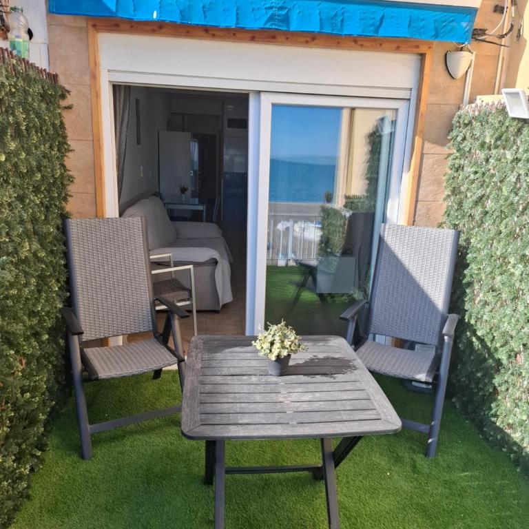 Apartamento en Primera Línea de Playa de La Carihuela - Apartamento de 1 dormitorio - 4