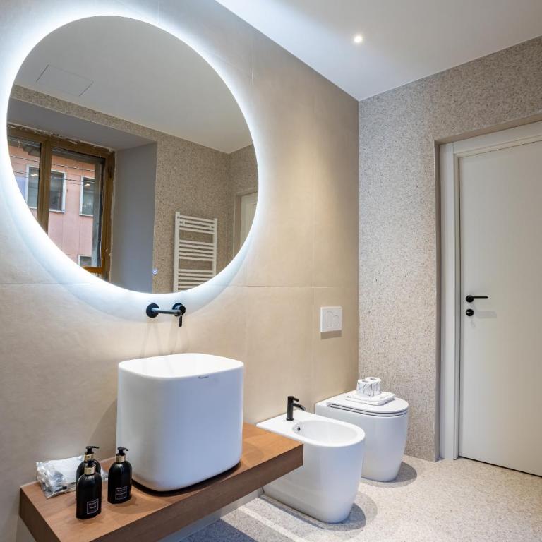 Golden Root Milano - Double Room with Private Bathroom - 4
