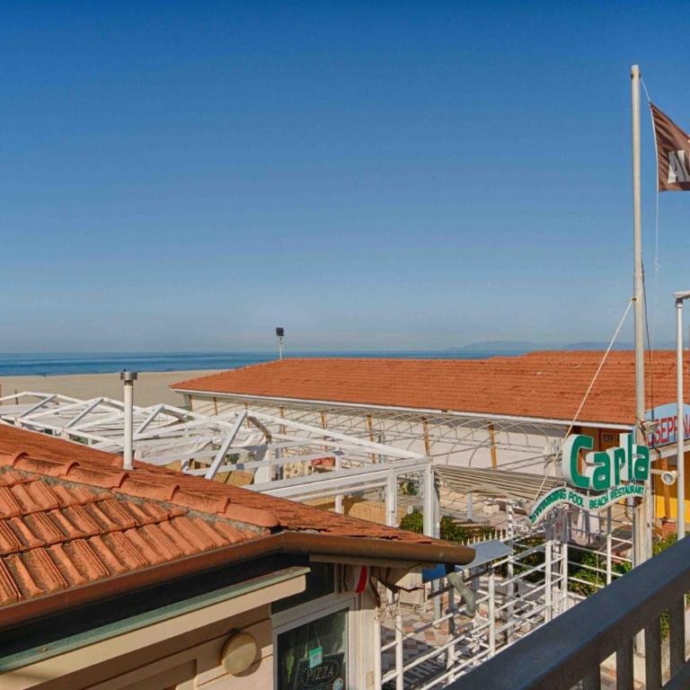 Casa Patrizia - Elegant two bedroom seafront house on Viareggio Promenade - Casa con 2 Camere da Letto - 8