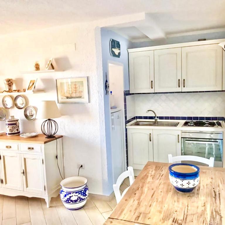 Panoramic apartment 6 beds In Marinella with garden SEA VIEW - Appartamento con 2 Camere da Letto e Vista Mare - 8