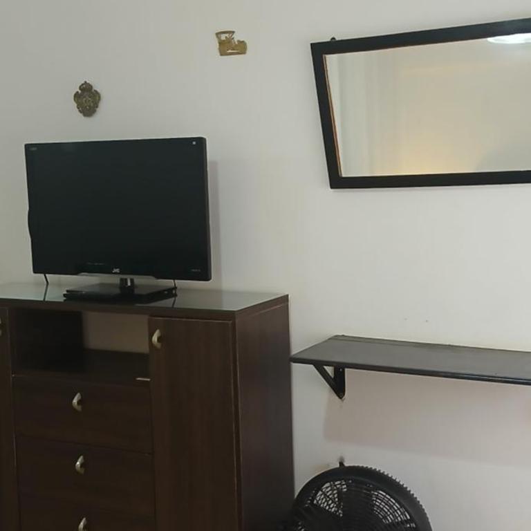 DEPARTAMENTO EN PLAZA COLON, 200 MTS DE LA PLAYA - Apartamento de 1 dormitorio - 25