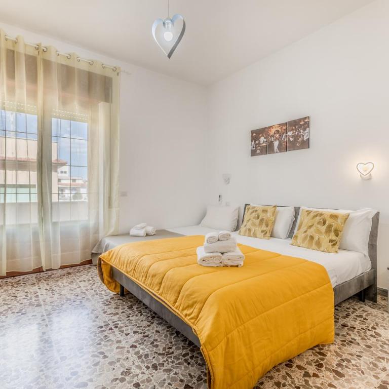 THAT'S LOVE Fiumicino airport Jazz-8min airport-100mt historic center - Triple Room with Private Bathroom - 2