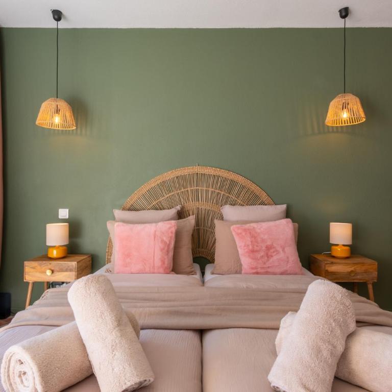 Studio cosy 2-3 pers, balcon, parking privé, clim, WiFi - 15 min sanctuaire - Studio mit Balkon - 17