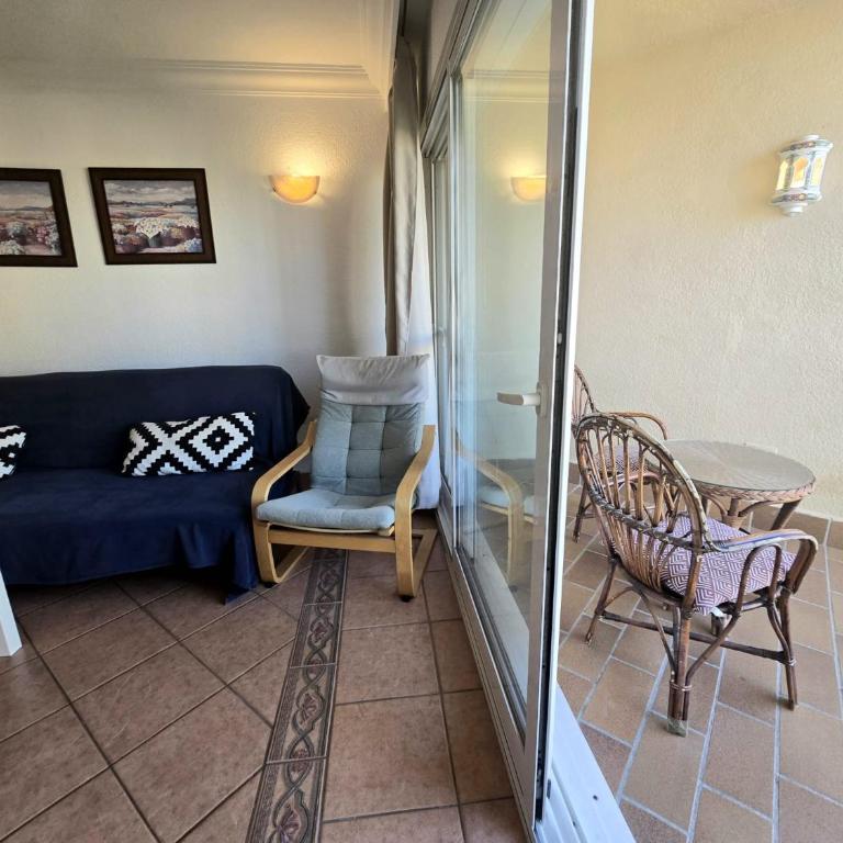 Apartamento Playamar con vistas al mar y piscina a 50 metros del Paseo Marítimo - Apartamento de 2 dormitorios - 7