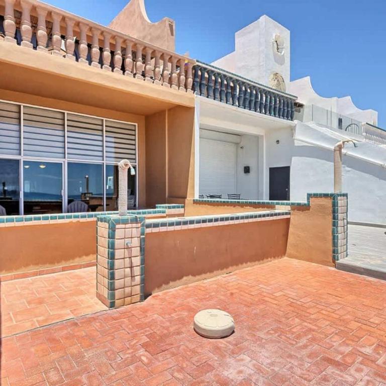 Spacious Beachfront Condo Las Palmas II 11A - Apartamento - 15