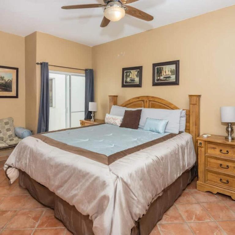 Spacious Beachfront Condo Las Palmas II 11A - Apartamento - 18
