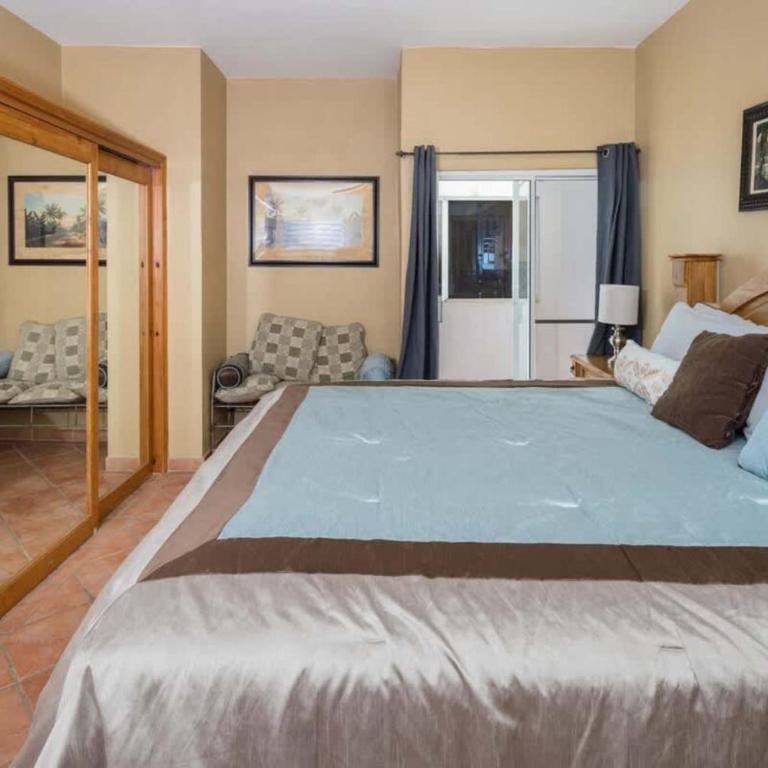 Spacious Beachfront Condo Las Palmas II 11A - Apartamento - 24