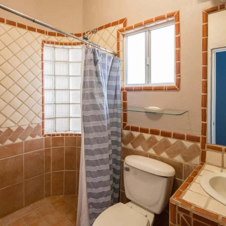 Spacious Beachfront Condo Las Palmas II 11A - Apartamento - 27