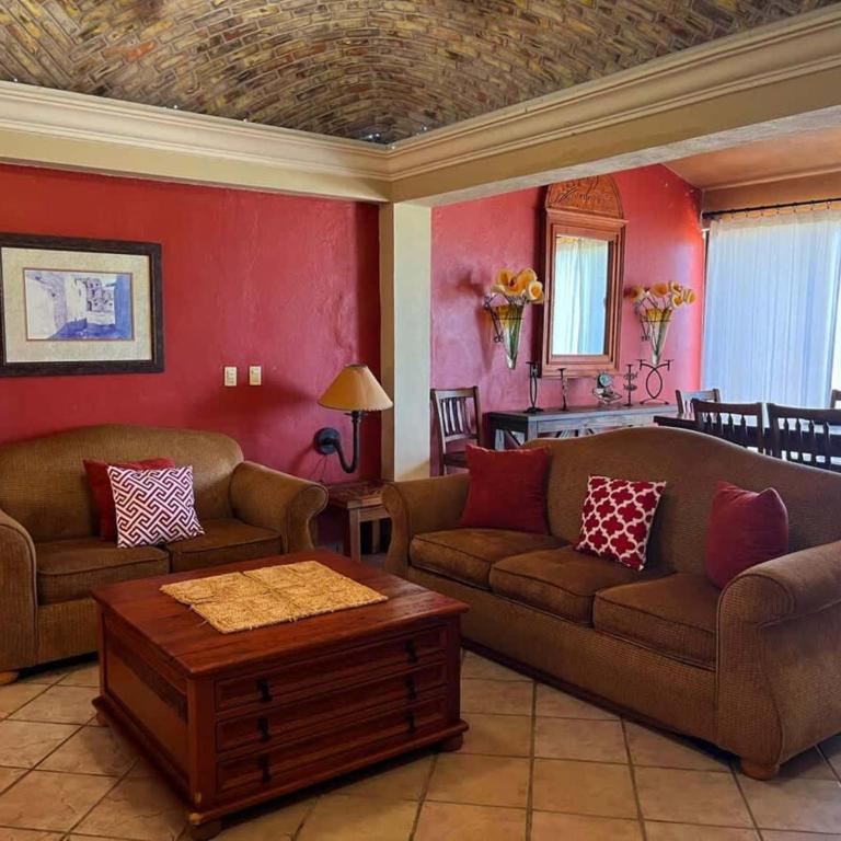 Comfortable Beachfront Condo Las Palmas II 11 B - Apartamento - 30