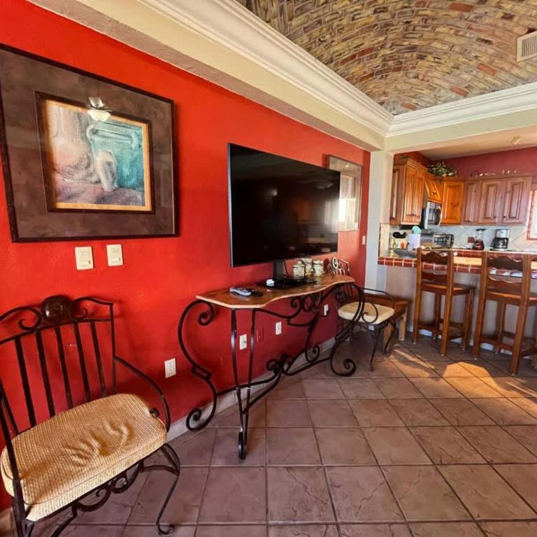 Comfortable Beachfront Condo Las Palmas II 11 B - Apartamento - 32