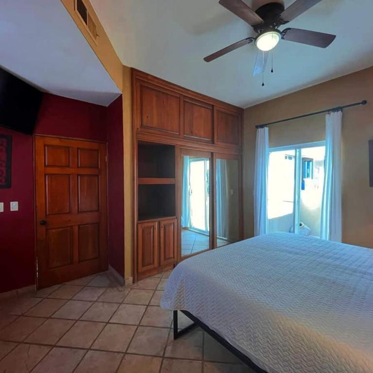 Comfortable Beachfront Condo Las Palmas II 11 B - Apartamento - 35