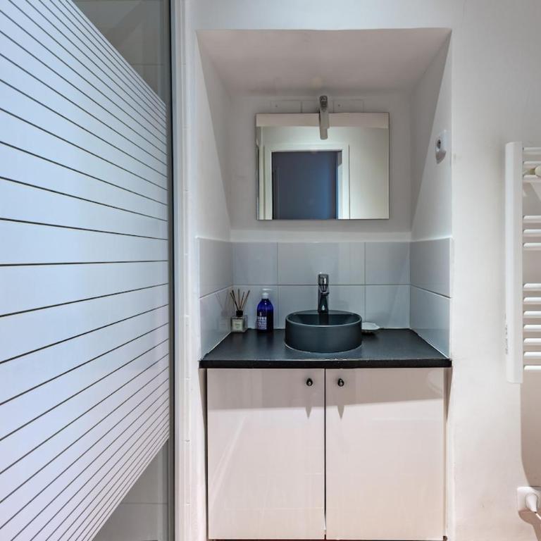 Bright & Perfect Location , 15 min Eiffel Tower - Appartement 2 Chambres - 22