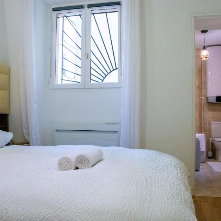 Bright & Perfect Location , 15 min Eiffel Tower - Appartement 2 Chambres - 17