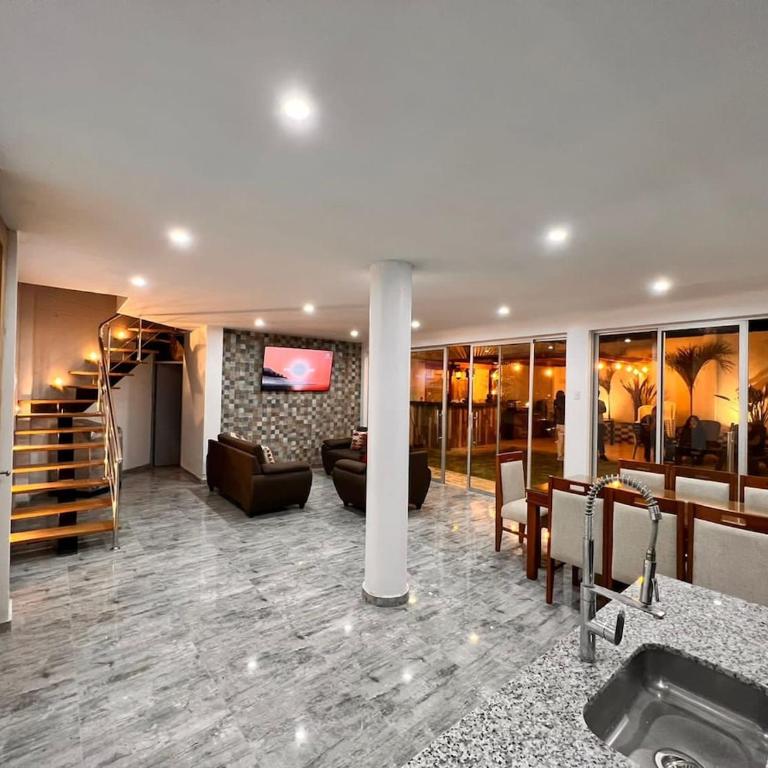 house with pool, grill, bar and garden - Villa - 19