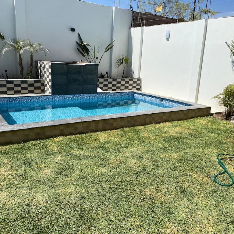 house with pool, grill, bar and garden - Villa - 23