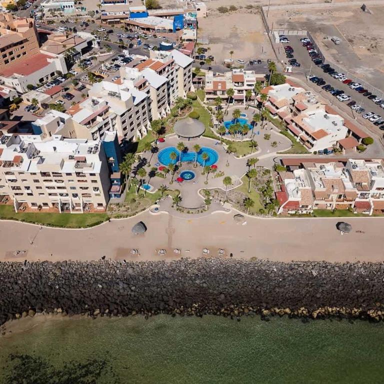Unique Colorful Condo on 3rd Floor Pinacate 321 - Apartamento - 15