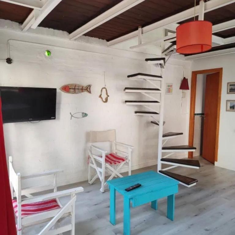 Las Capitol Casa roja - Three-Bedroom House - 5