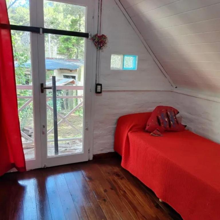 Las Capitol Casa roja - Three-Bedroom House - 11