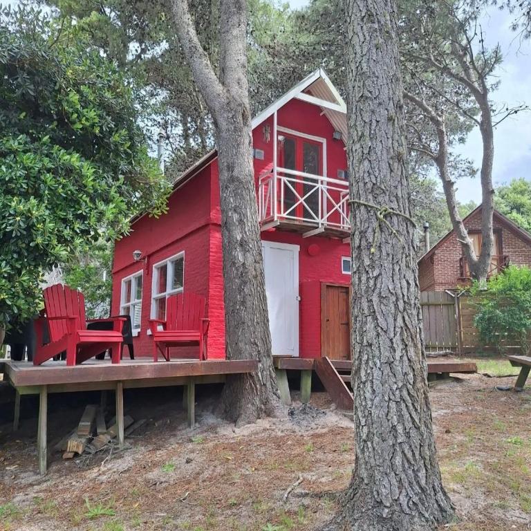 Las Capitol Casa roja - Three-Bedroom House - 12