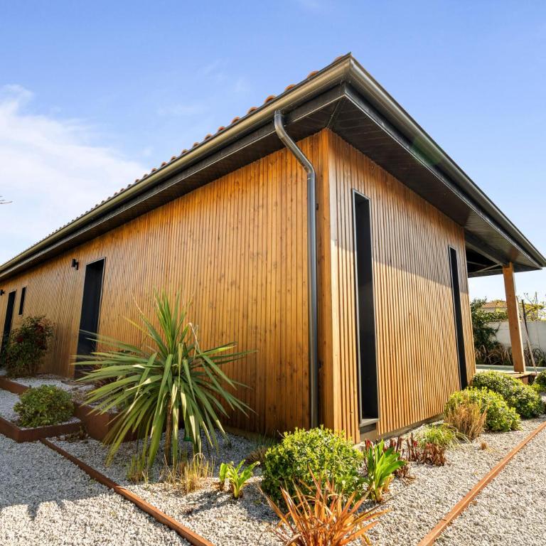 Villa design, charme avec piscine - Villa 2 Chambres - 17