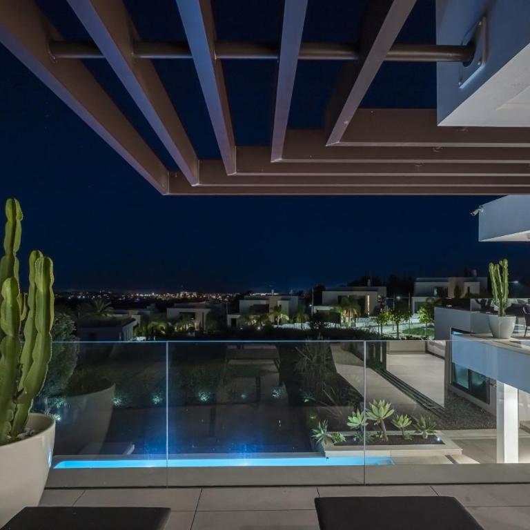 Luxury Five Bedroom Villa with Sea View - Villa - 51