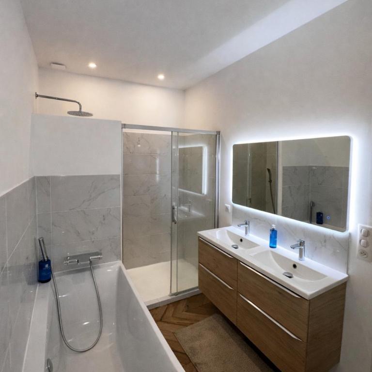 Magnifique T2 avec climatisation et terrasse - hyper centre - Apartment mit 1 Schlafzimmer - 22