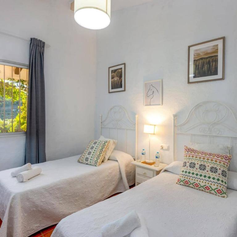 Villa Piedras Blancas by Villa Plus - Villa - 21