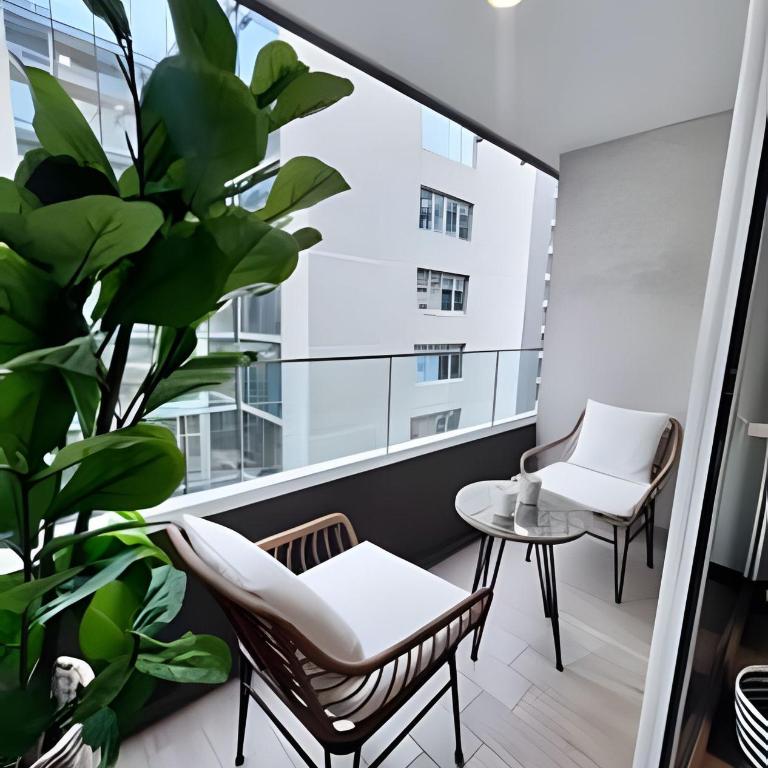 Studio Funcional - Terraza - Estoril CLC - One-Bedroom Apartment - 4