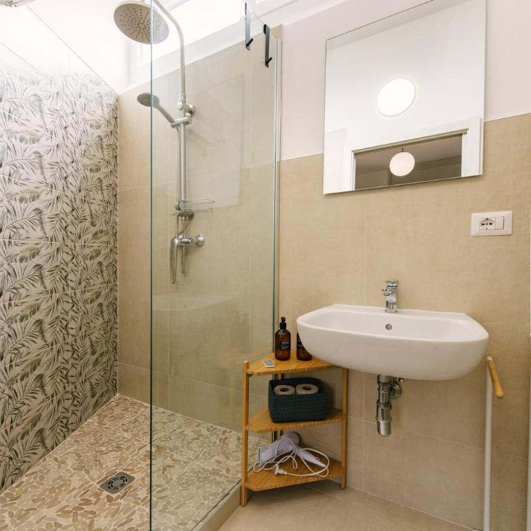Sciesa Guest House - Camera Matrimoniale con Bagno Privato - 22
