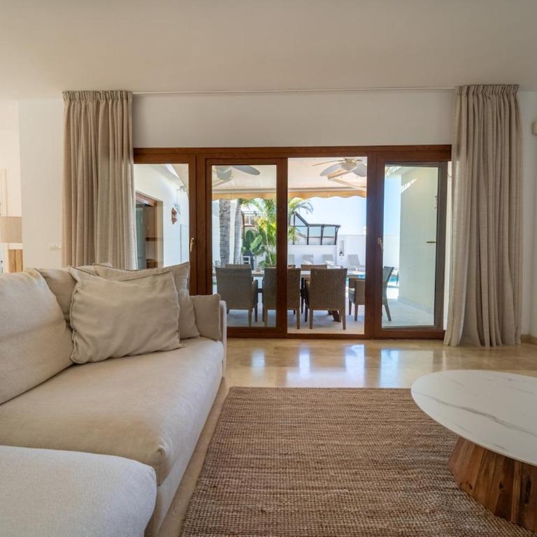 Beach Town Villa, Private Pool, Playa at 300 m - Villa - 23