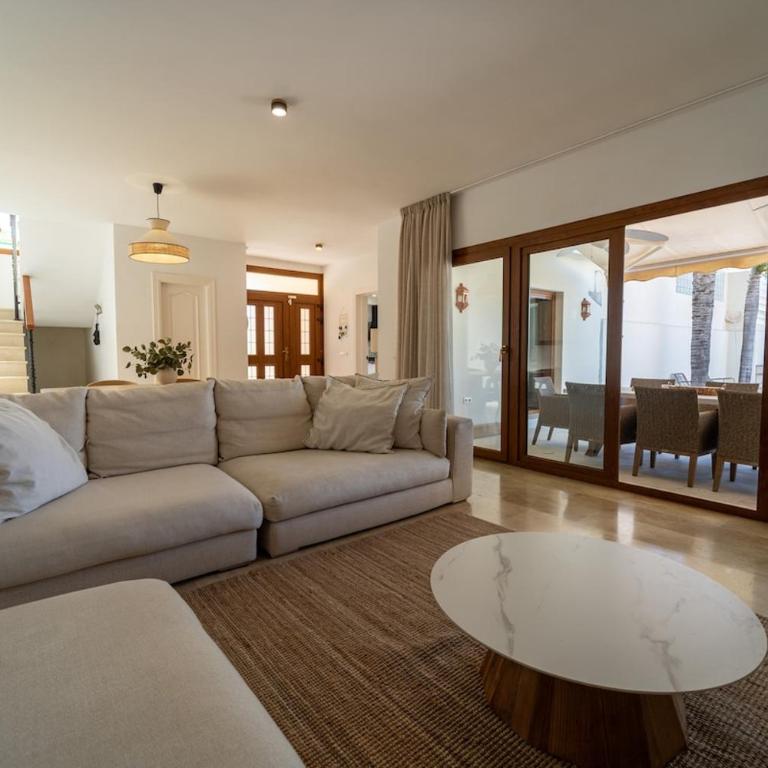 Beach Town Villa, Private Pool, Playa at 300 m - Villa - 32