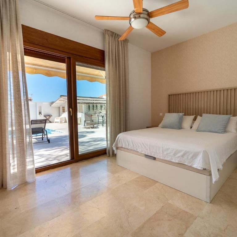 Beach Town Villa, Private Pool, Playa at 300 m - Villa - 42