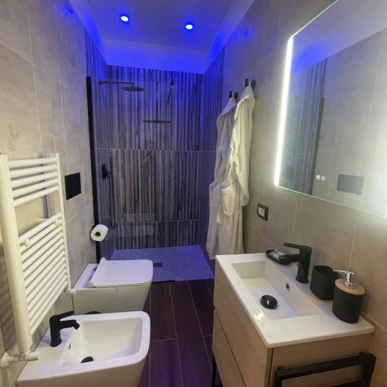 Suite Del Borgo - Deluxe Suite with Spa Bath - 7