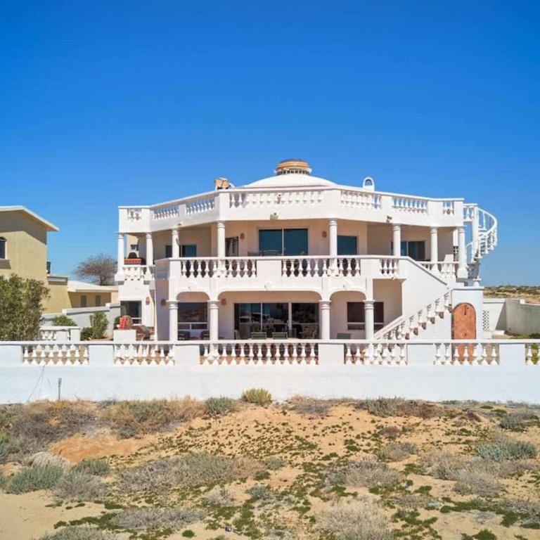 Spacious and Traditional Home Villa Hermosa I - Apartment - 3