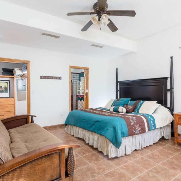 Spacious and Traditional Home Villa Hermosa I - Apartment - 6