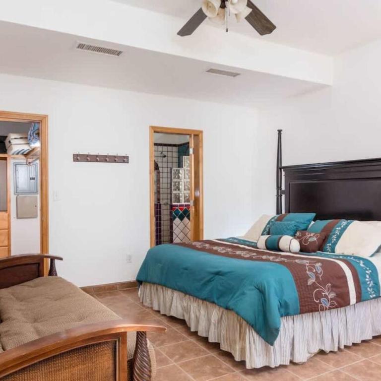 Spacious and Traditional Home Villa Hermosa I - Apartment - 7